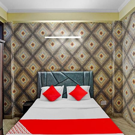 Hotel O Park View Noida Extérieur photo