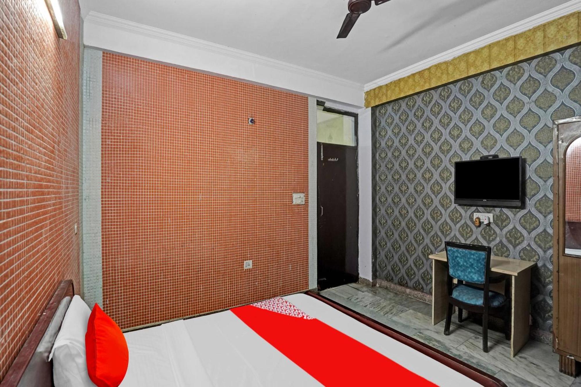 Hotel O Park View Noida Extérieur photo