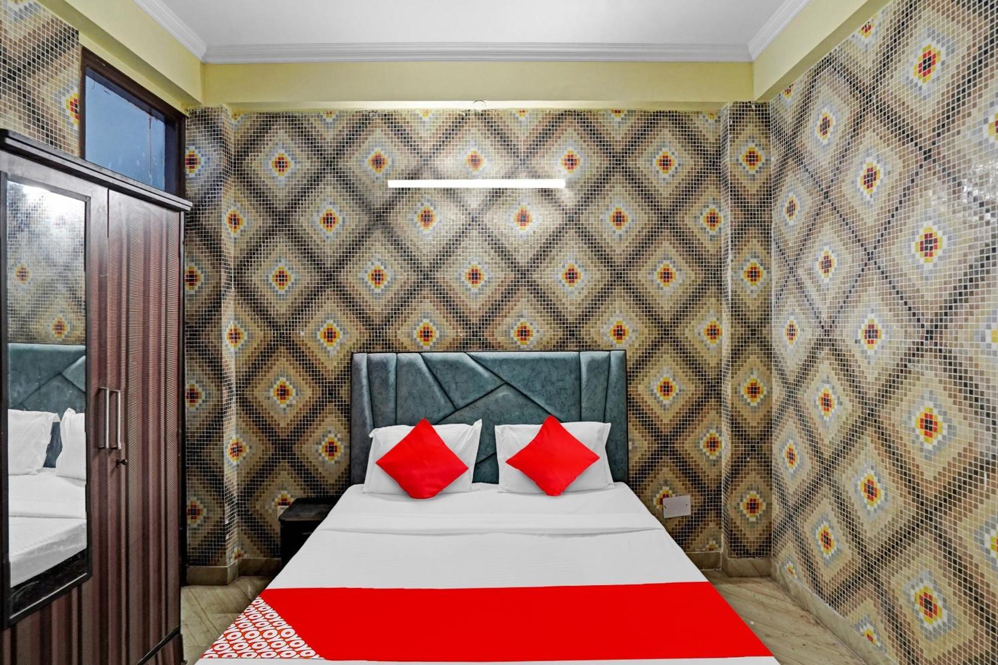 Hotel O Park View Noida Extérieur photo